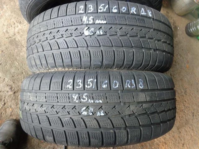 Гуми Зимни 235/60R18, снимка 6 - Гуми и джанти - 20208344