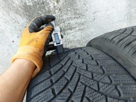 Гуми Зимни 225/40R18, снимка 3 - Гуми и джанти - 38493326