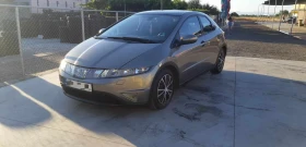 Honda Civic Сменена верига, всички екстри- панорама, камера, н, снимка 2