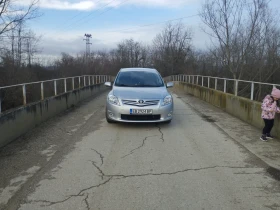 Toyota Auris, снимка 4