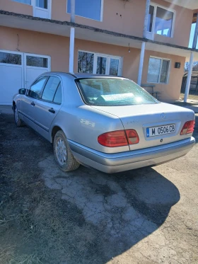 Mercedes-Benz E 220 Е 220, снимка 3