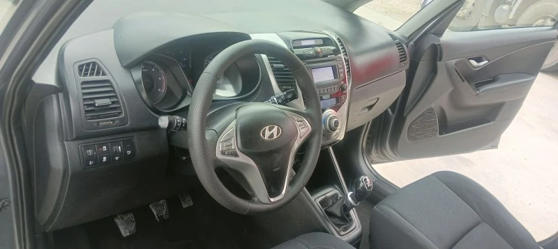 Hyundai Ix20 1.4 CRDI 90к.с, снимка 13 - Автомобили и джипове - 40337154