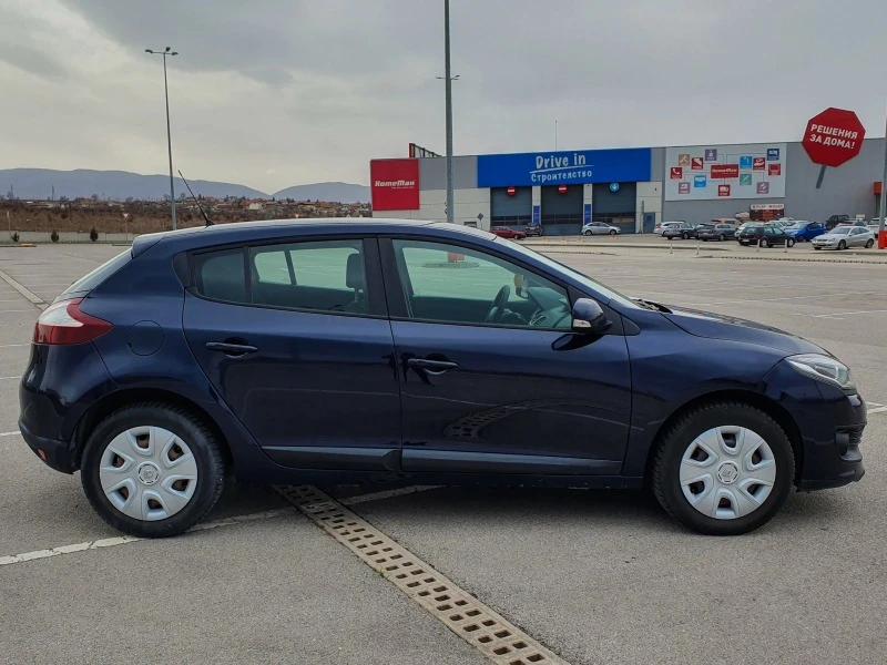 Renault Megane 1.5 dCi, снимка 5 - Автомобили и джипове - 43217490