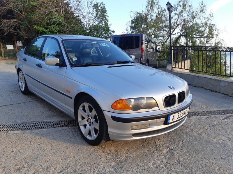 BMW 320, снимка 1 - Автомобили и джипове - 45513958