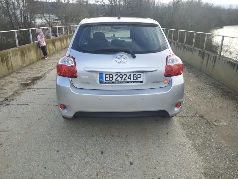 Toyota Auris, снимка 5 - Автомобили и джипове - 48650967