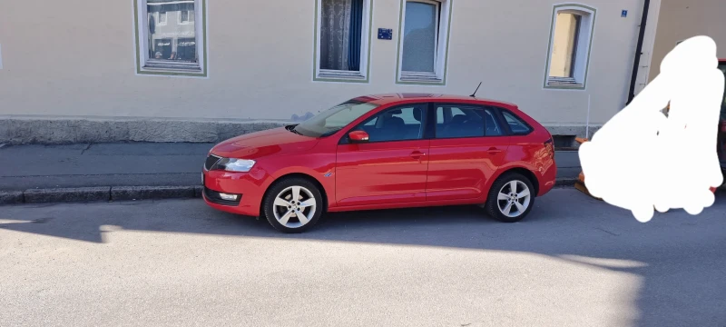 Skoda Rapid 1.0 TSI Комби, снимка 1 - Автомобили и джипове - 49102534