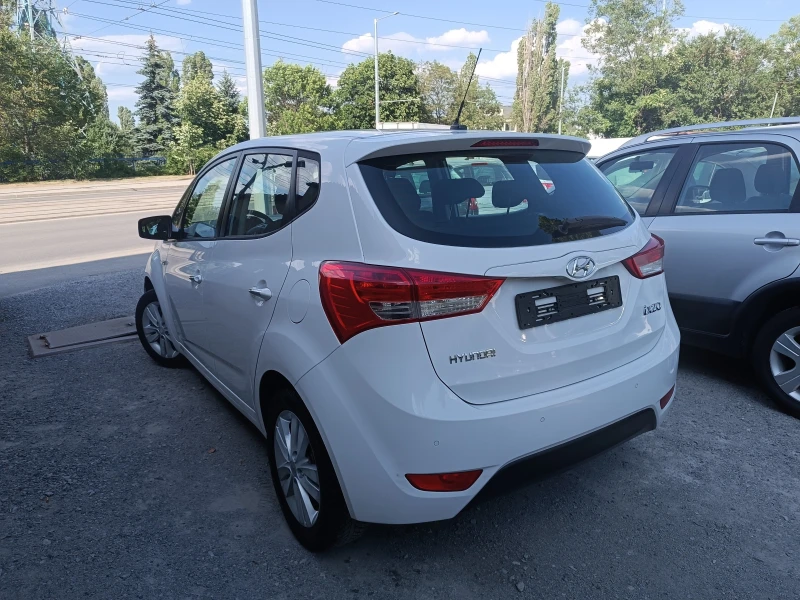 Hyundai Ix20 1.4 i 90Ks-ITALIA, снимка 9 - Автомобили и джипове - 51606131