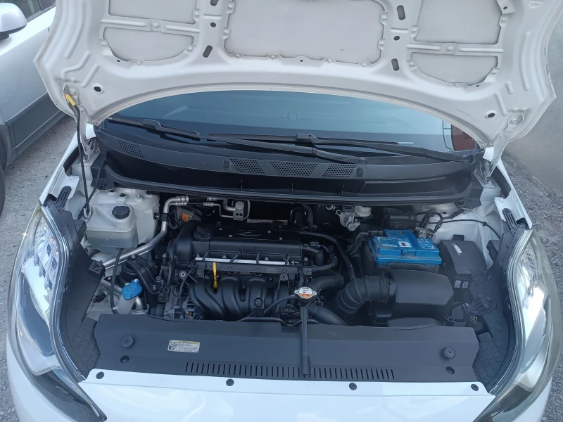 Hyundai Ix20 1.4 i 90Ks-ITALIA, снимка 17 - Автомобили и джипове - 51606131