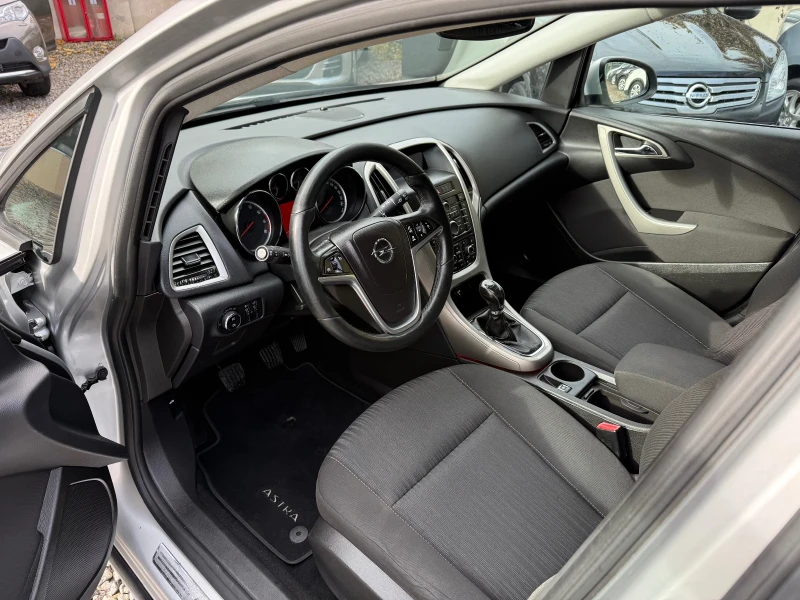 Opel Astra 1.4i Turbo Enjoi EURO5a, снимка 6 - Автомобили и джипове - 52361602