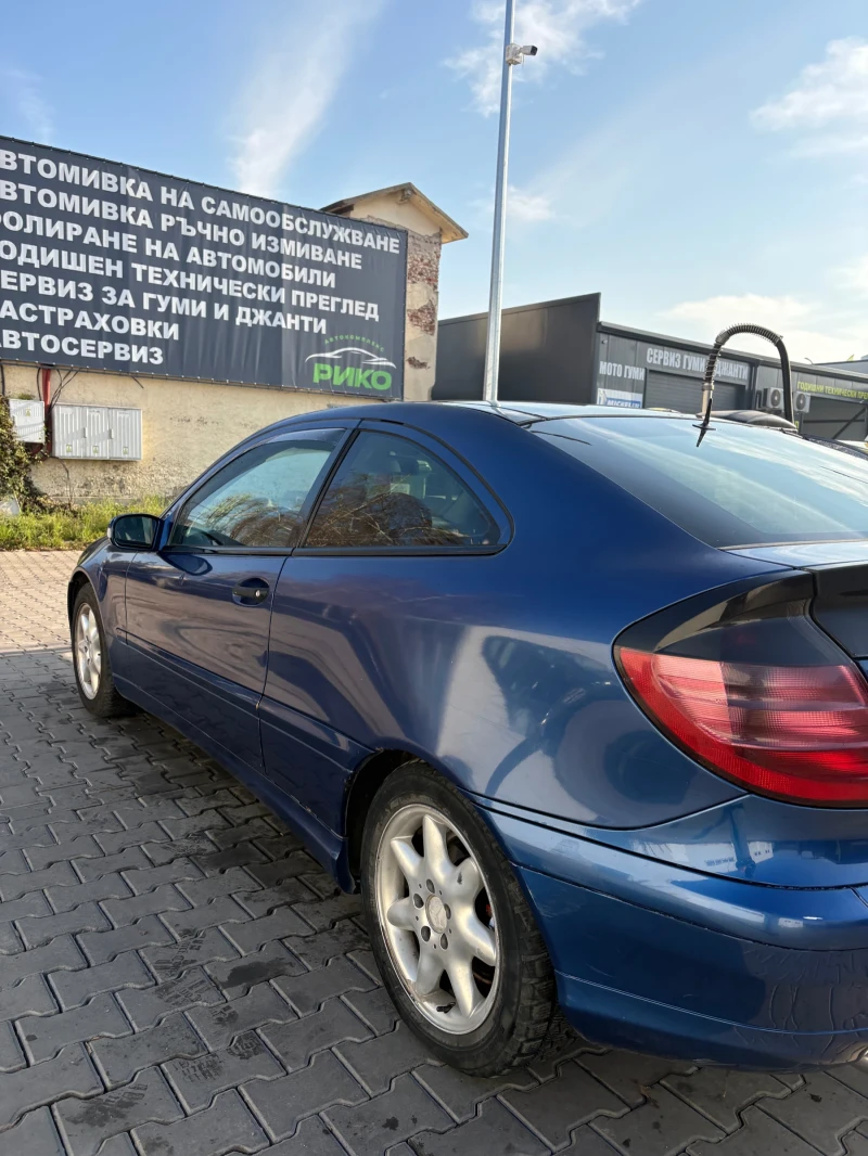 Mercedes-Benz C 220, снимка 3 - Автомобили и джипове - 52847688