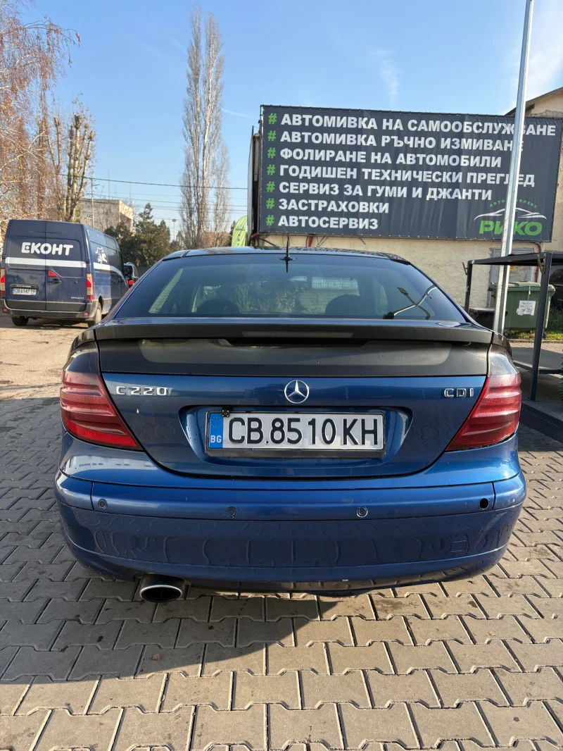 Mercedes-Benz C 220, снимка 2 - Автомобили и джипове - 52847688