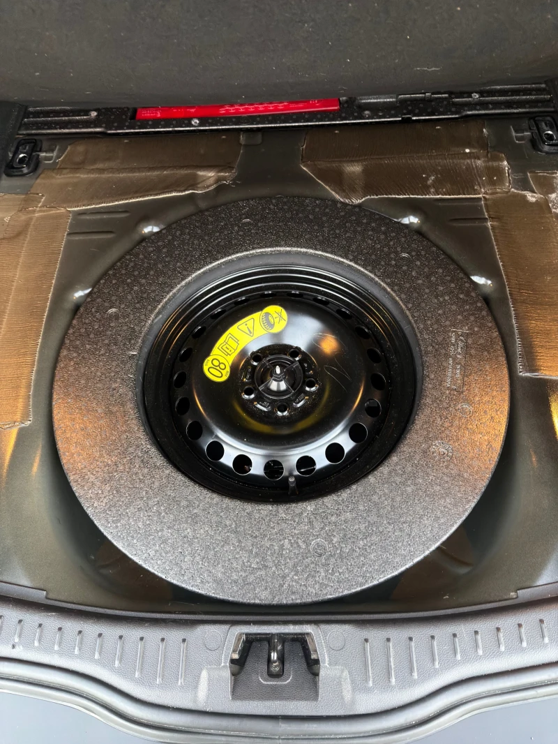 Ford Focus 1.5 TDCi Titanium X Powershift автомат 146 232 км., снимка 16 - Автомобили и джипове - 52852421