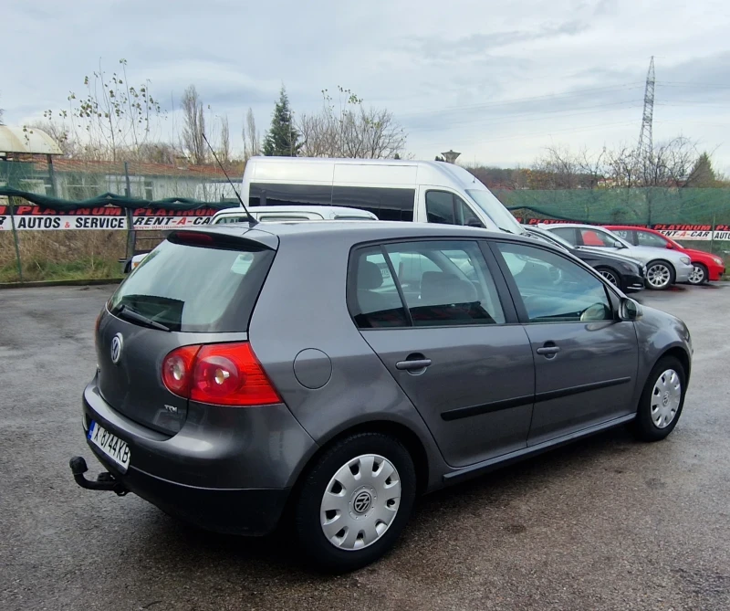 VW Golf 1.9TDI/УНИКАТ/ПЕРФЕКТЕН, снимка 12 - Автомобили и джипове - 52900313