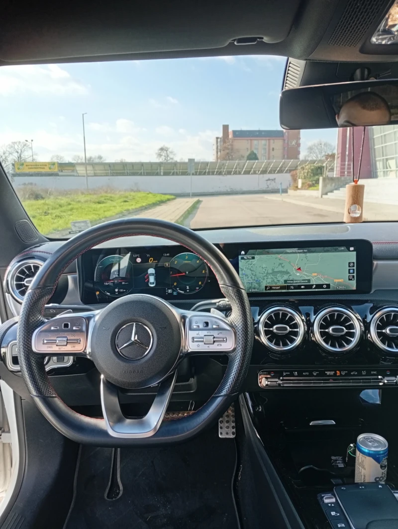 Mercedes-Benz CLA 200, снимка 5 - Автомобили и джипове - 52911722