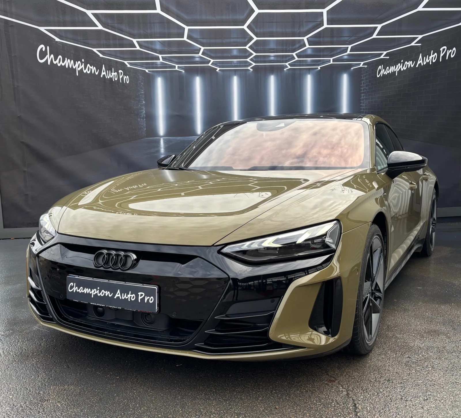 Audi E-Tron GT RS Matrix , снимка 1