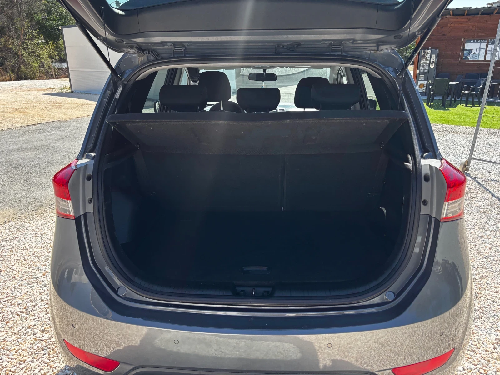 Hyundai Ix20 1.4 CRDI 90к.с - изображение 6