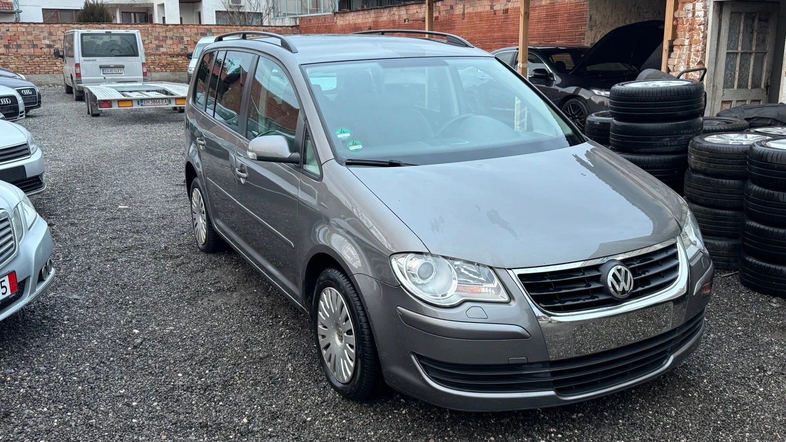 VW Touran 2.0 TDI 140 КОНЯ - изображение 2