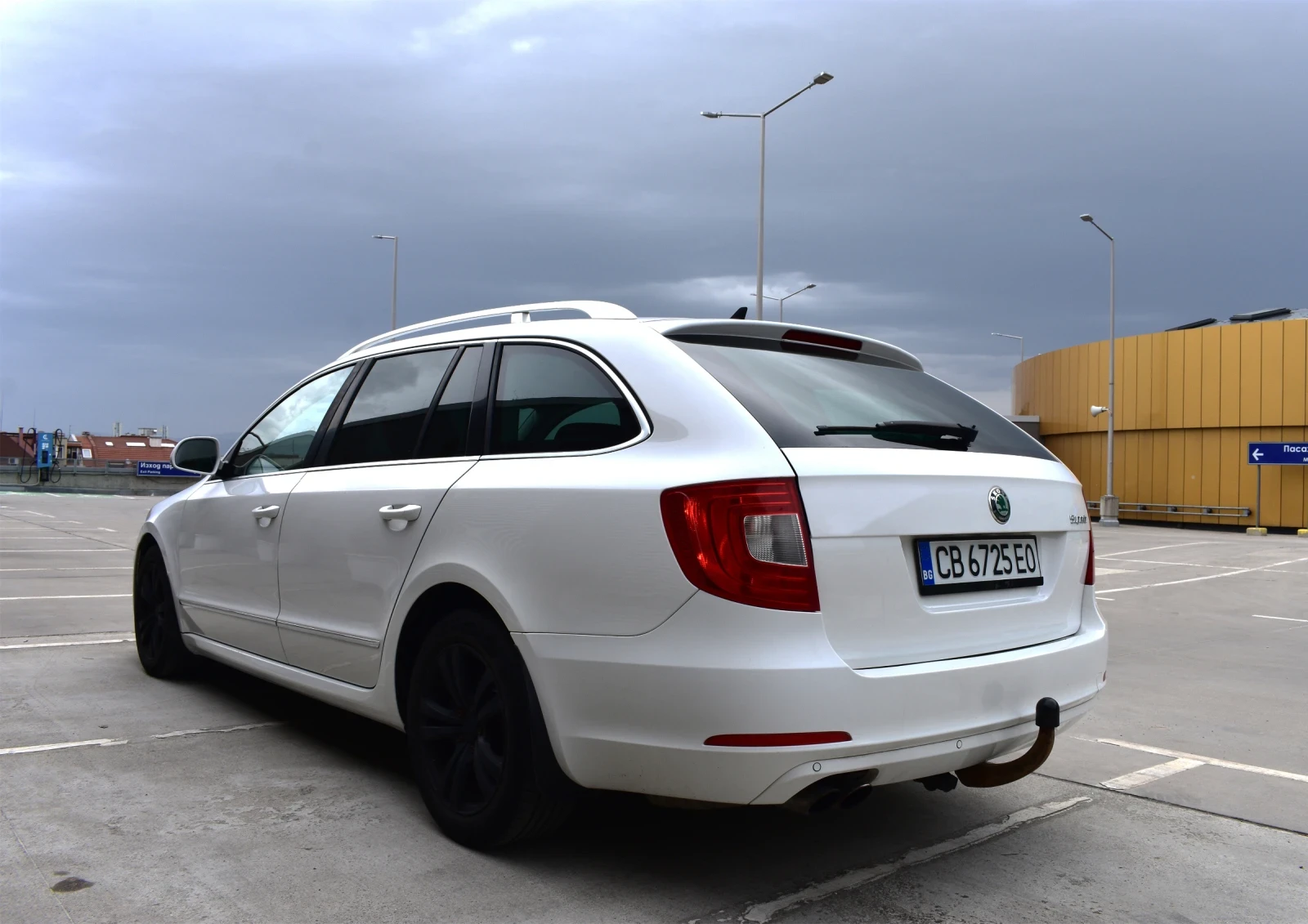 Skoda Superb 2.0 TDI - 170 кс - DSG - КОЖА - TOP SPEC - изображение 4
