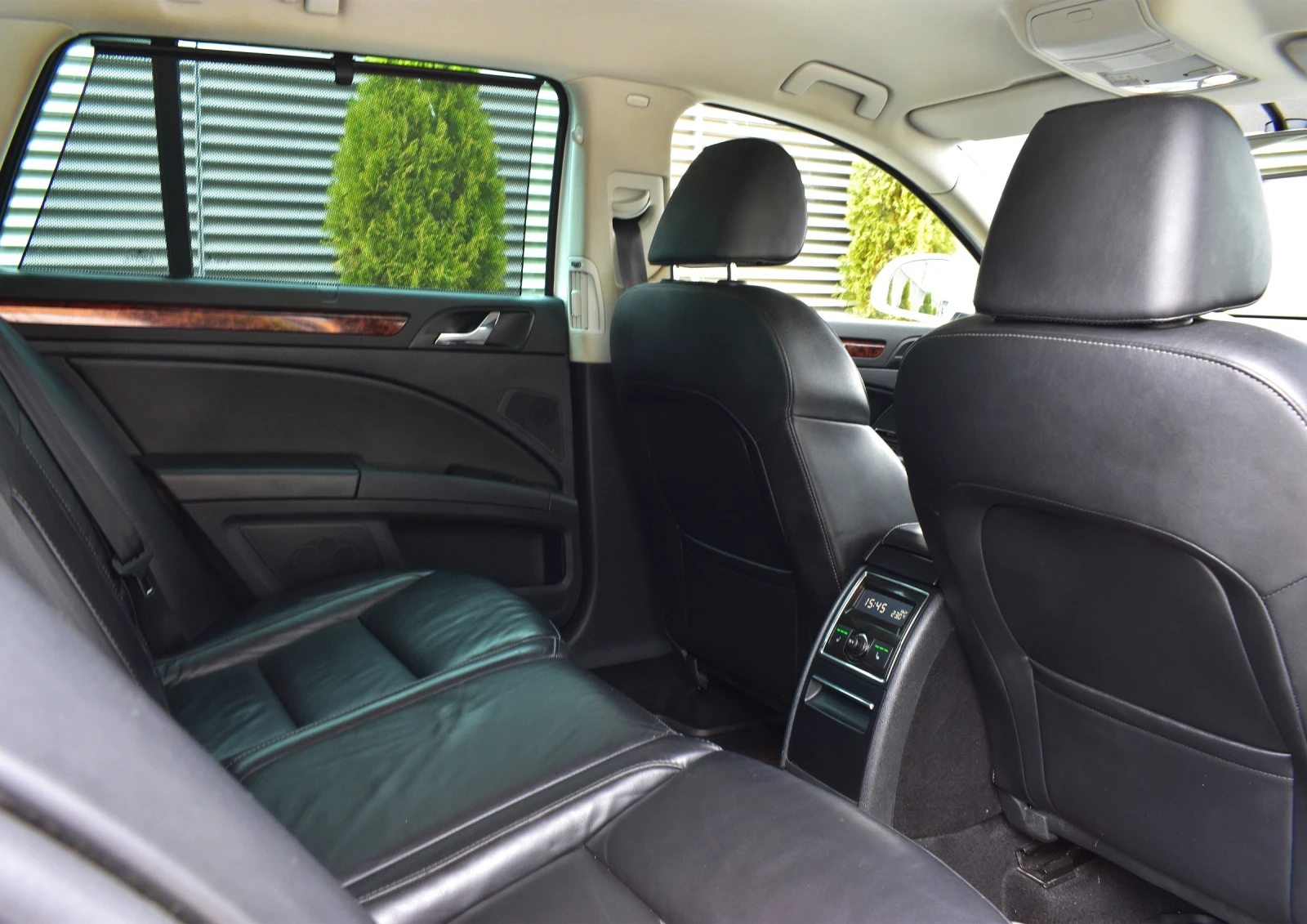 Skoda Superb 2.0 TDI - 170 кс - DSG - КОЖА - TOP SPEC - изображение 10
