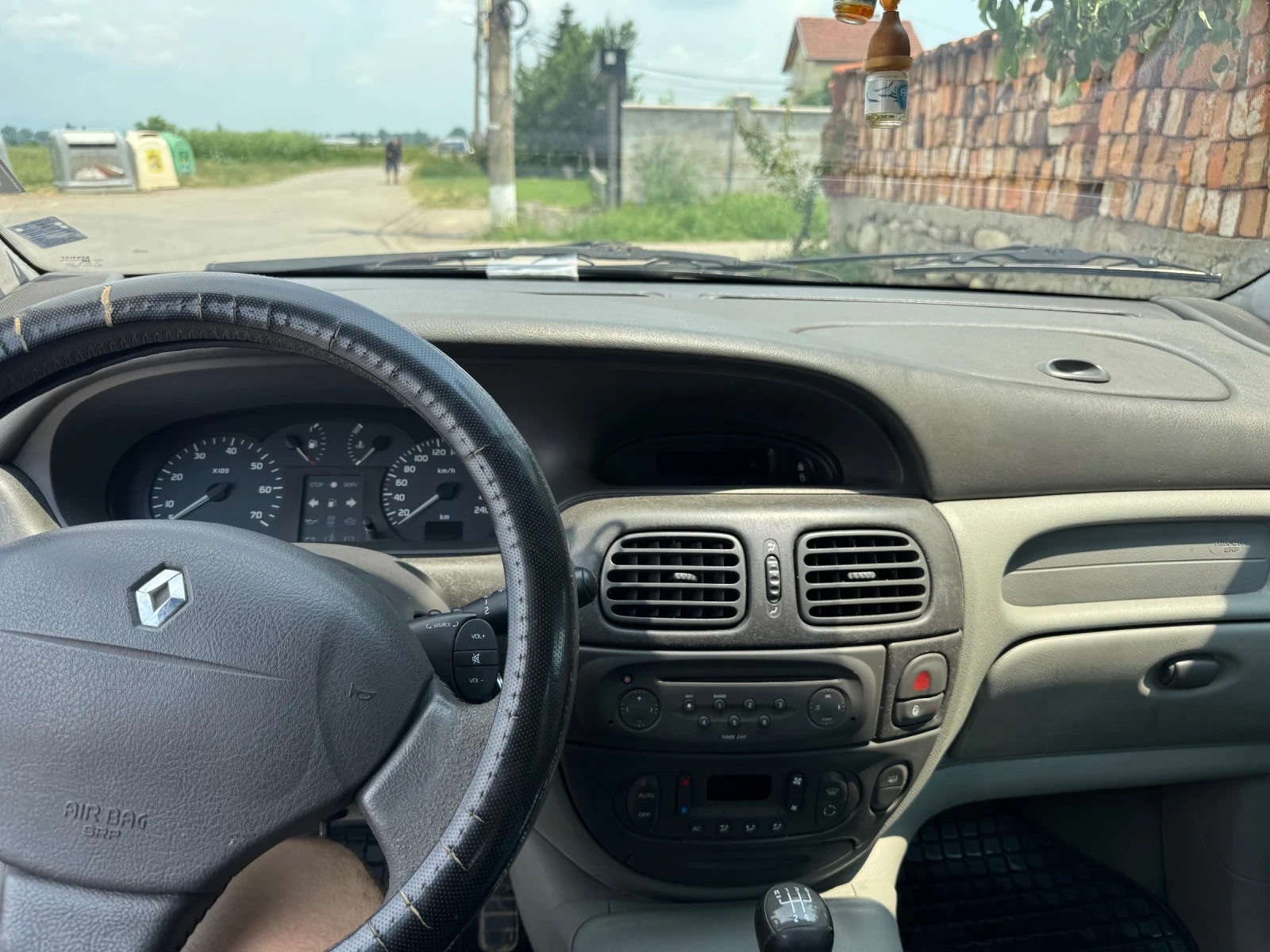 Renault Megane Scenic - изображение 9