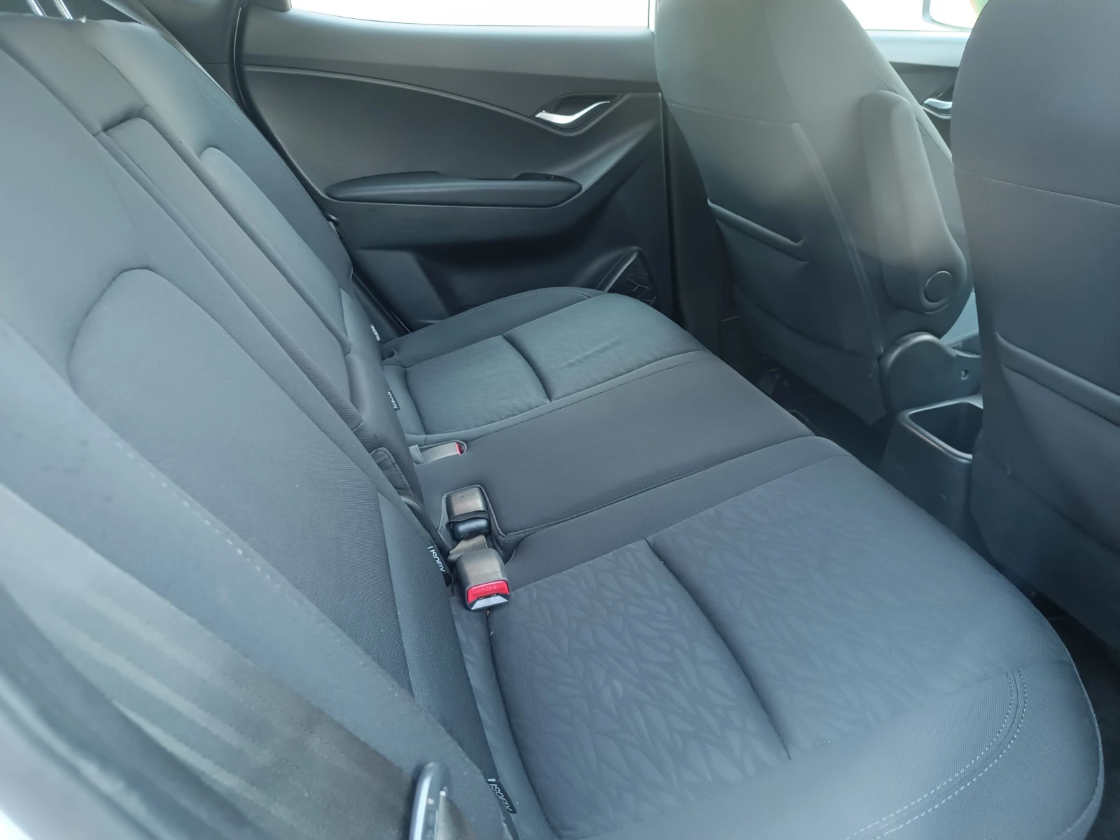 Hyundai Ix20 1.4 i 90Ks-ITALIA - изображение 10