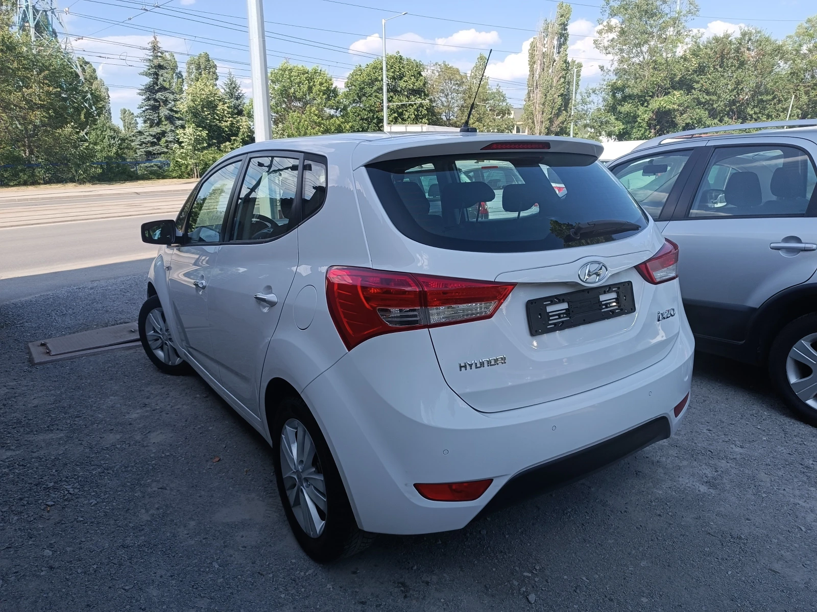 Hyundai Ix20 1.4 i 90Ks-ITALIA - изображение 9