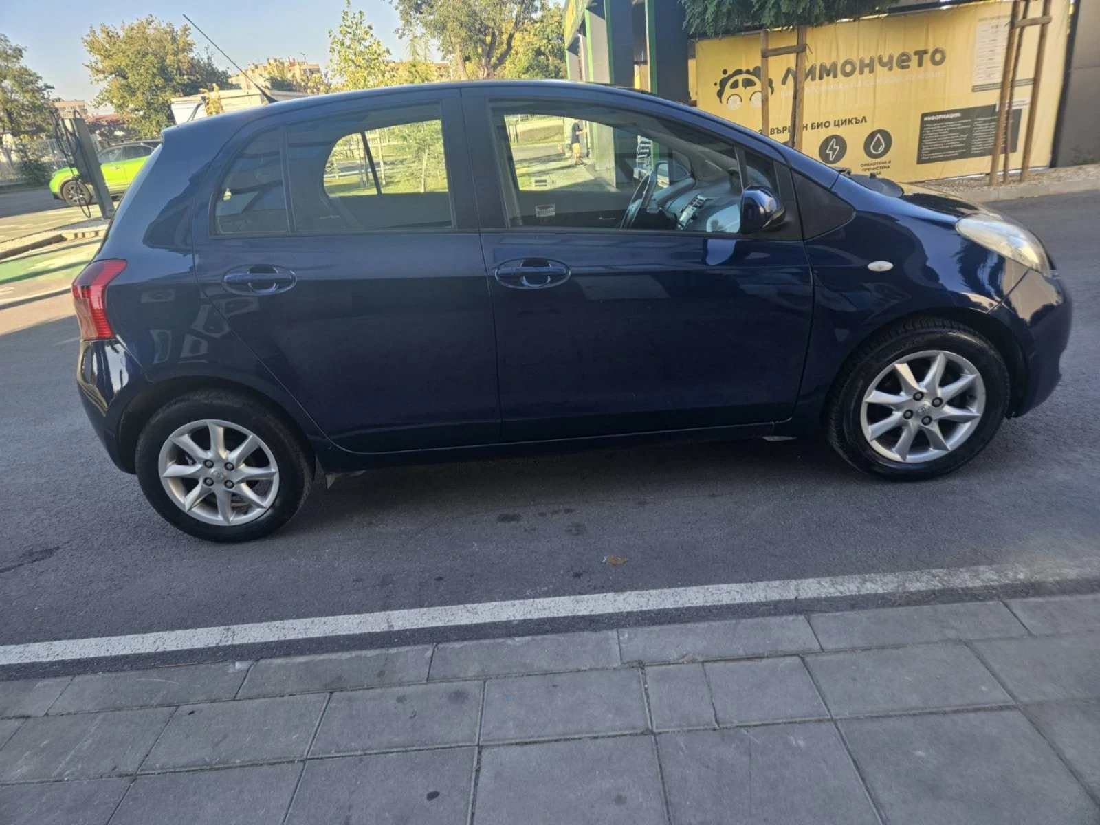 Toyota Yaris 1.3 VVT-I - изображение 8