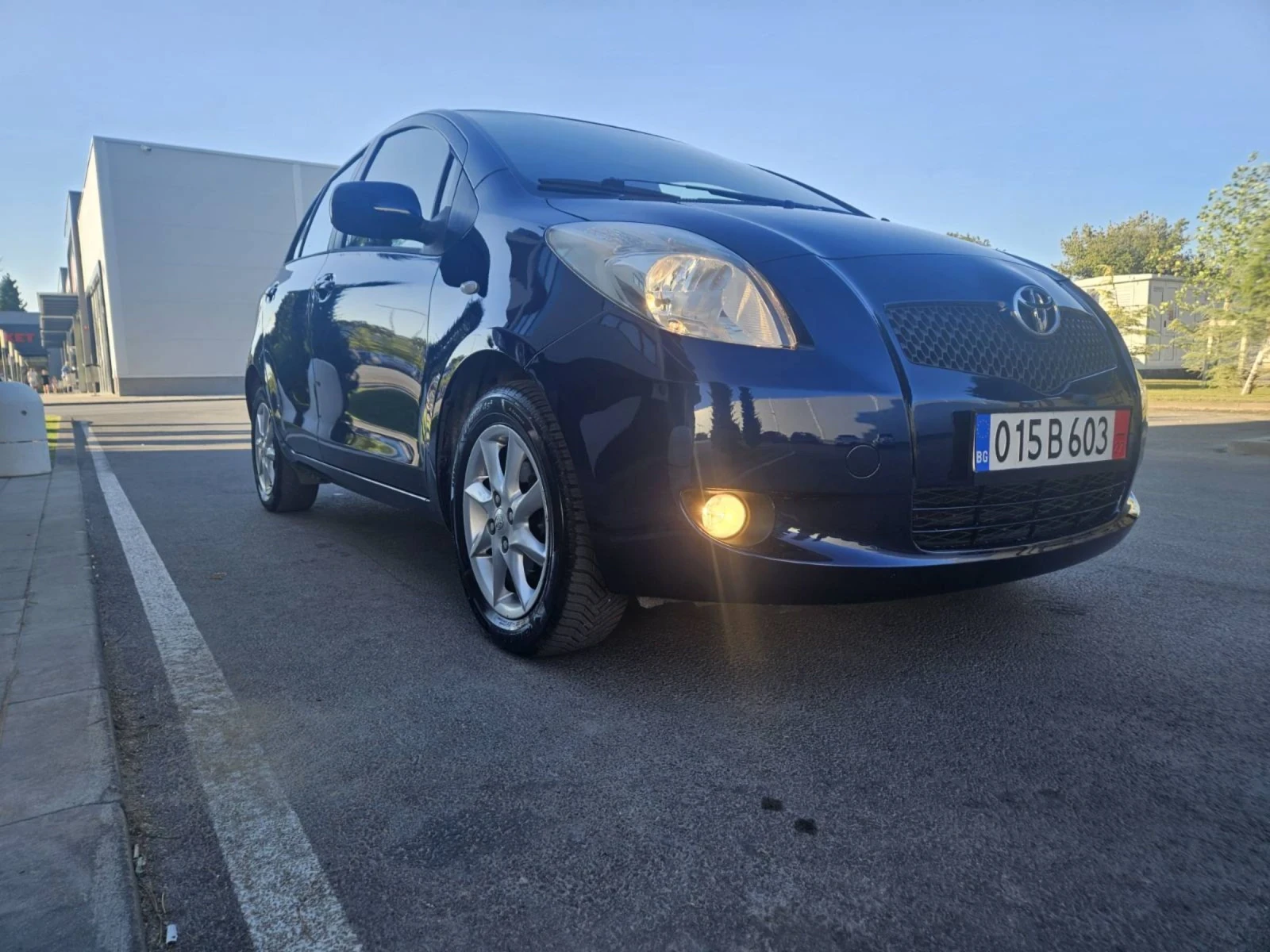 Toyota Yaris 1.3 VVT-I - изображение 2