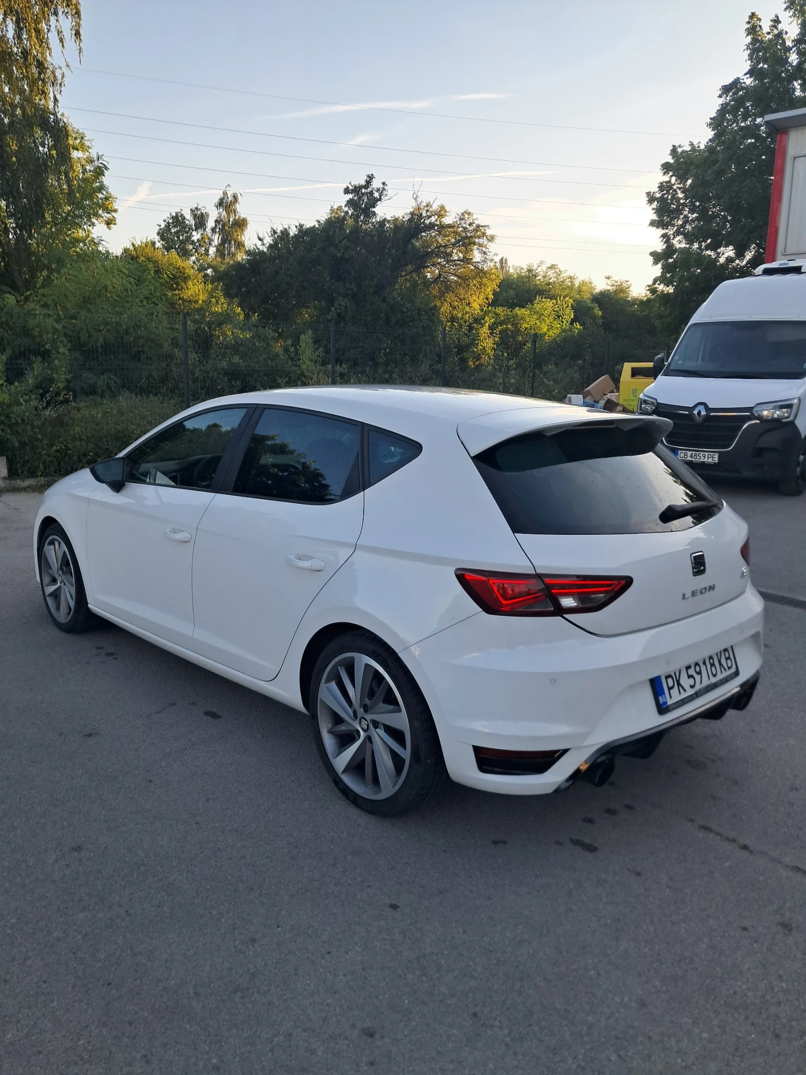 Seat Leon FR 2.0 -184к.с - изображение 5