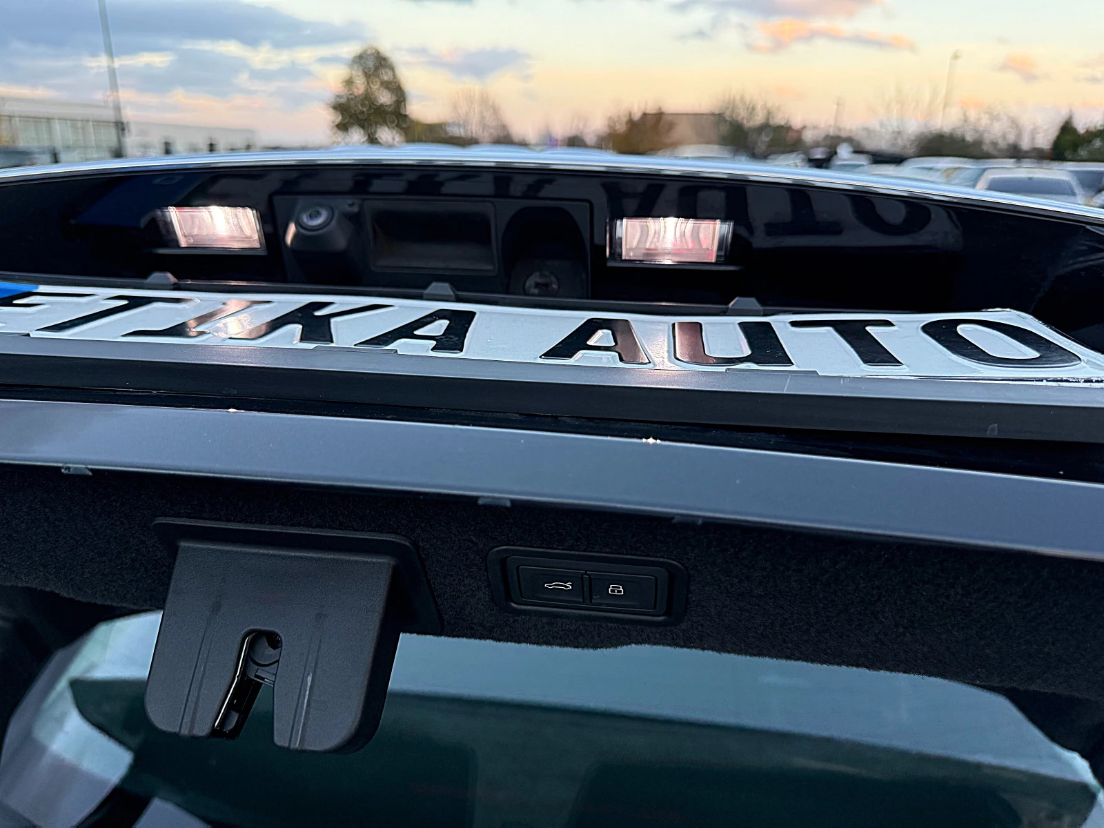 Audi A8 55TFSI- -VAKUM-HEAD UP-PANORAMA-360KAMERI | Mobile.bg   16