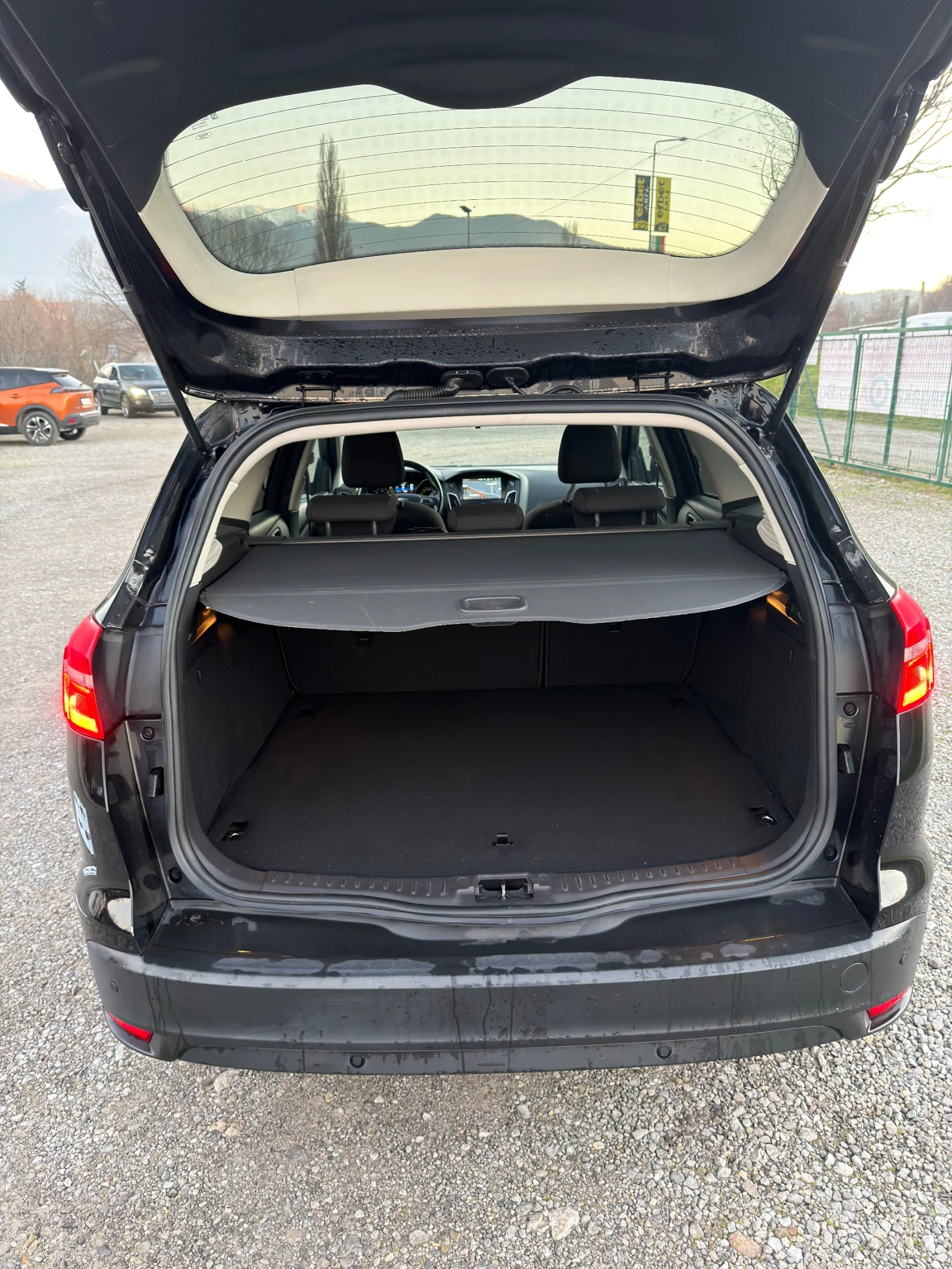 Ford Focus 1.5 TDCi Titanium X Powershift ������� 146 232 ��. | Mobile.bg � ����������� 15