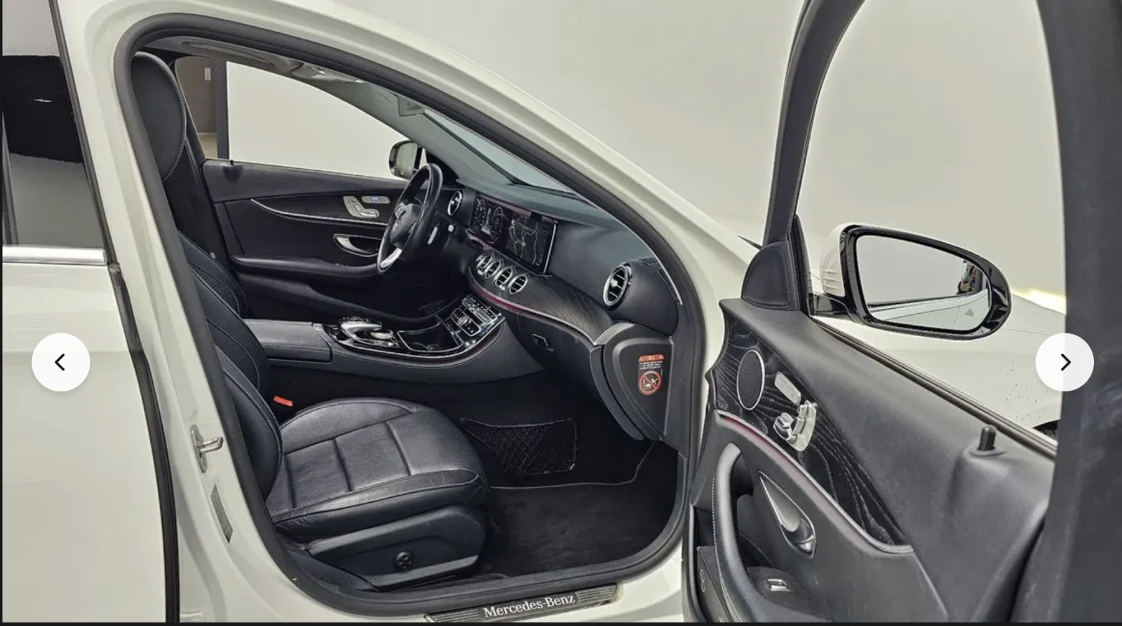 Mercedes-Benz E 300 4MATIC* ДИГИТАЛНО* ТАБЛО* ПОДГРЕВ* ОБДУХВАНЕ* 360К, снимка 13 - Автомобили и джипове - 53708223