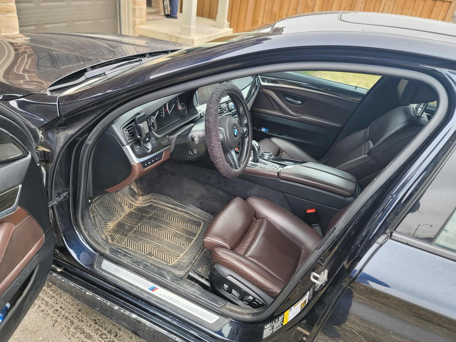 BMW 535 I С РЕГИСТРАЦИЯ & АВТО КРЕДИТ, снимка 5 - Автомобили и джипове - 53873580