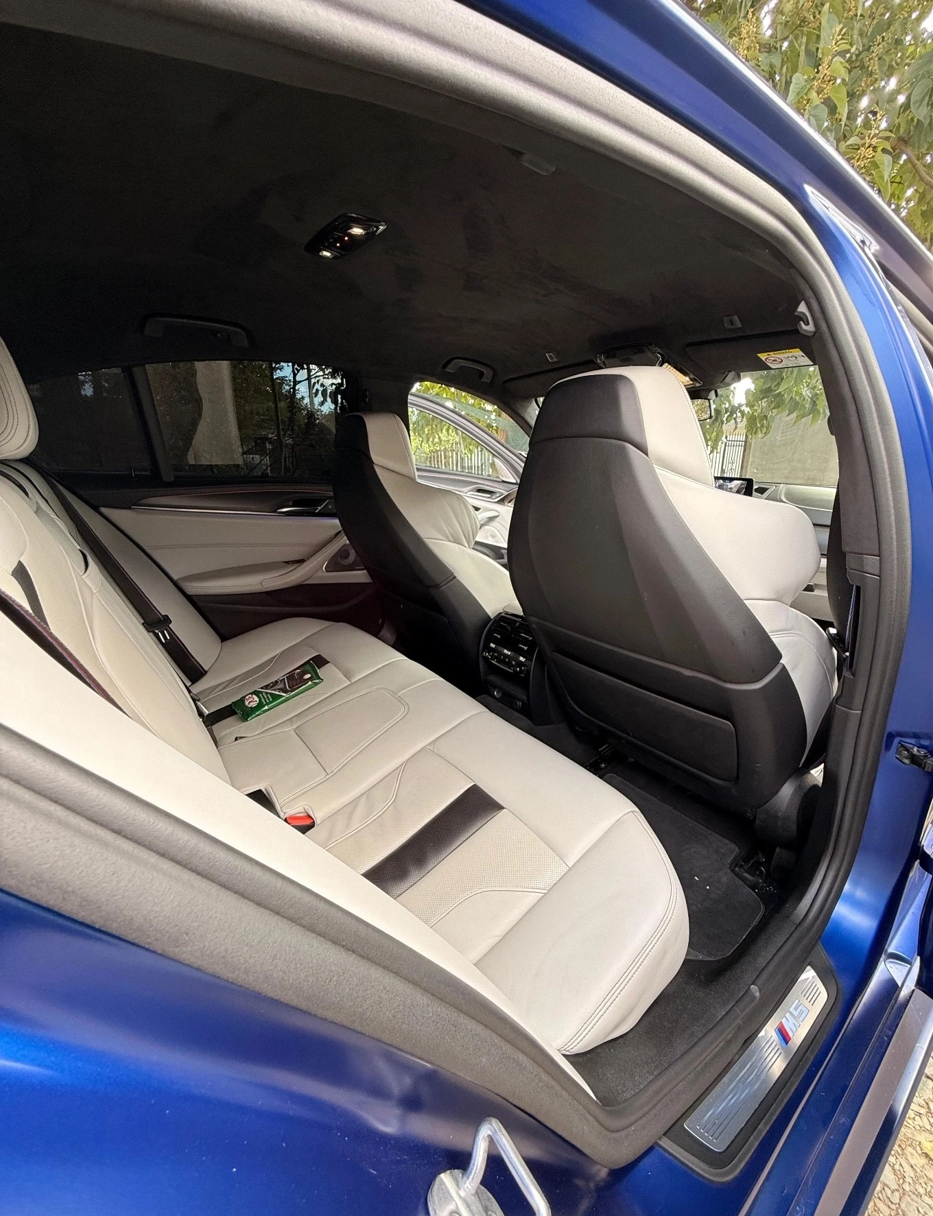 BMW M5 Competition xDrive 4.4 xDrive, снимка 8 - Автомобили и джипове - 53913383