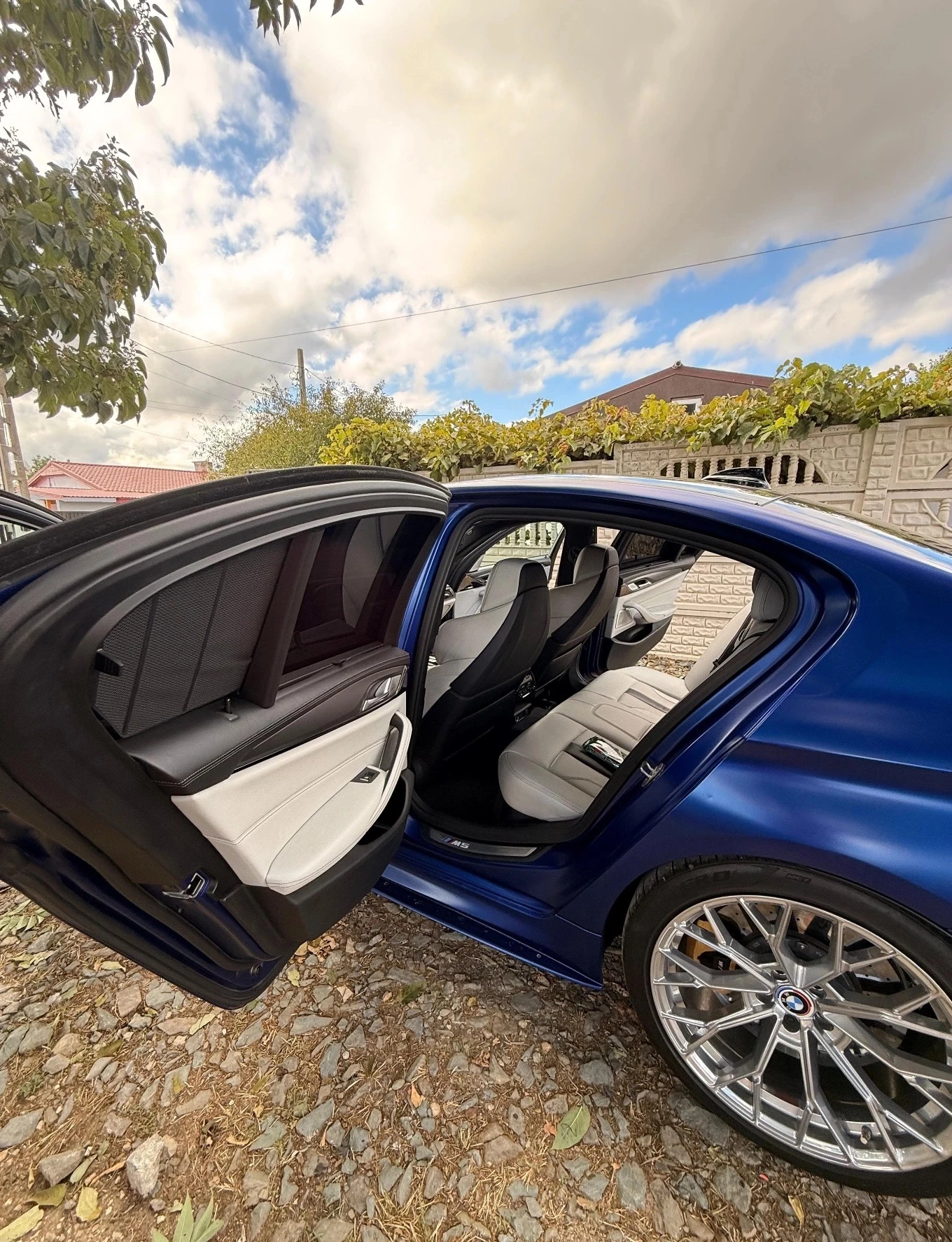 BMW M5 Competition xDrive 4.4 xDrive, снимка 9 - Автомобили и джипове - 53913383