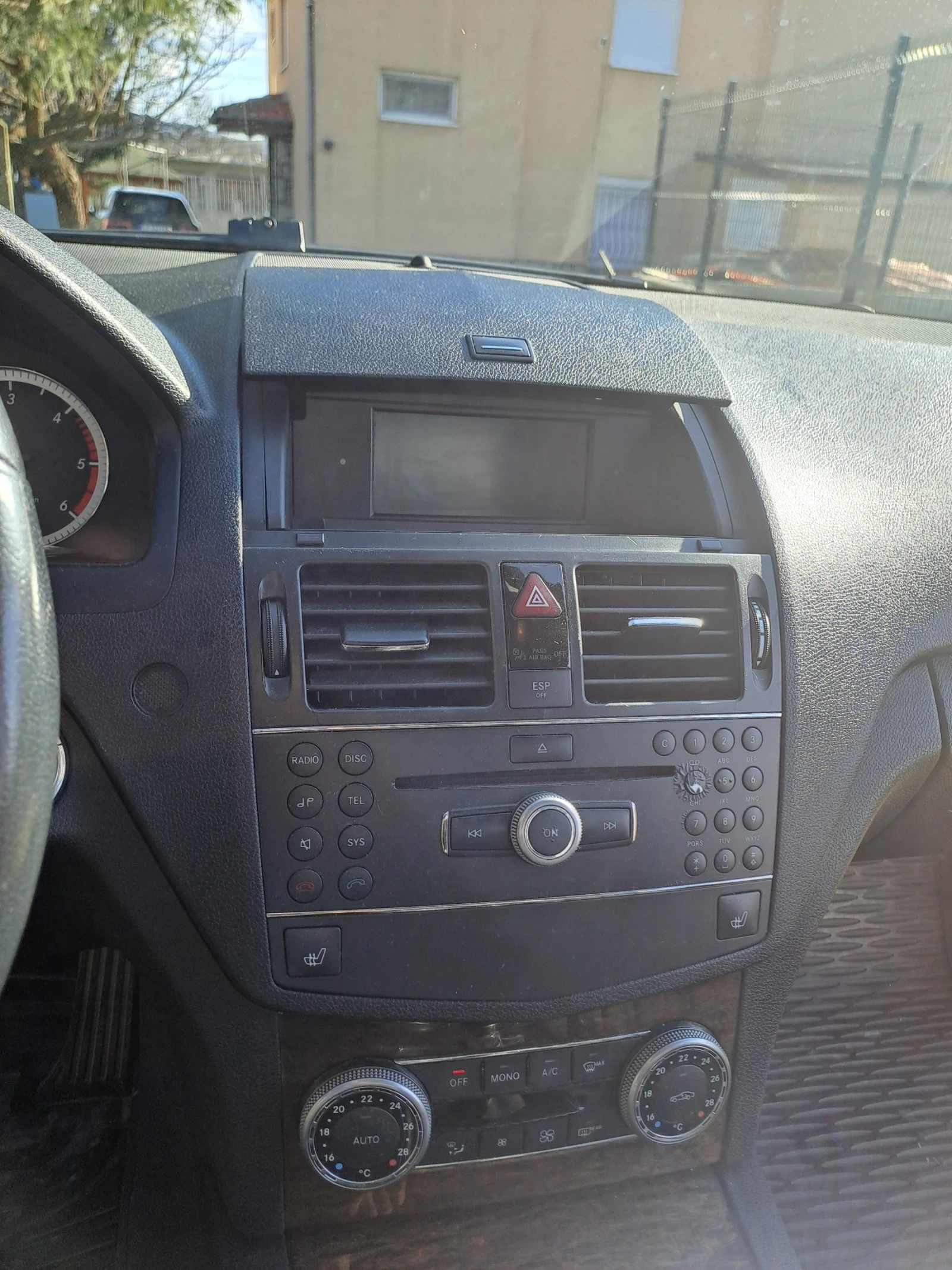 Mercedes-Benz C 220 Elegance, снимка 4 - Автомобили и джипове - 54099883