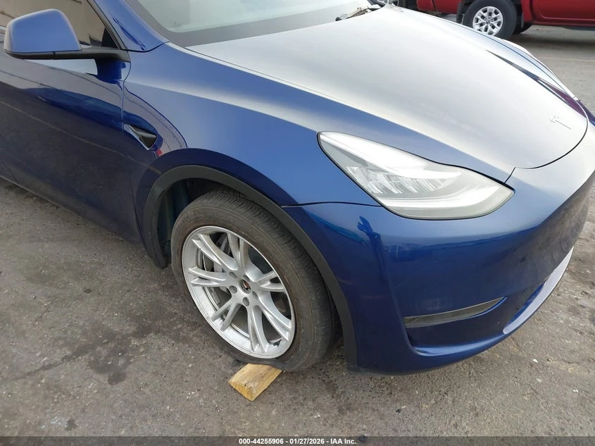 Tesla Model Y Long Range AWD, снимка 6 - Автомобили и джипове - 54185635