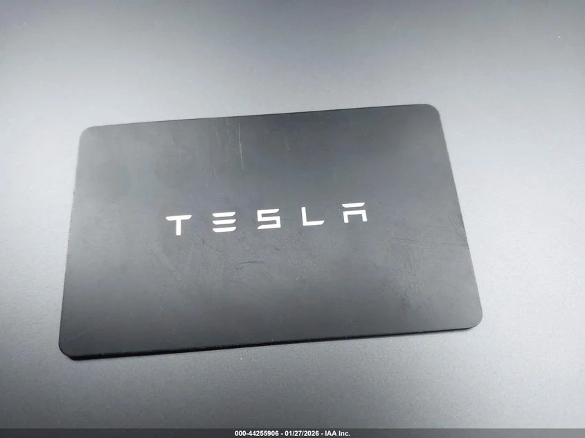 Tesla Model Y Long Range AWD, снимка 11 - Автомобили и джипове - 54185635