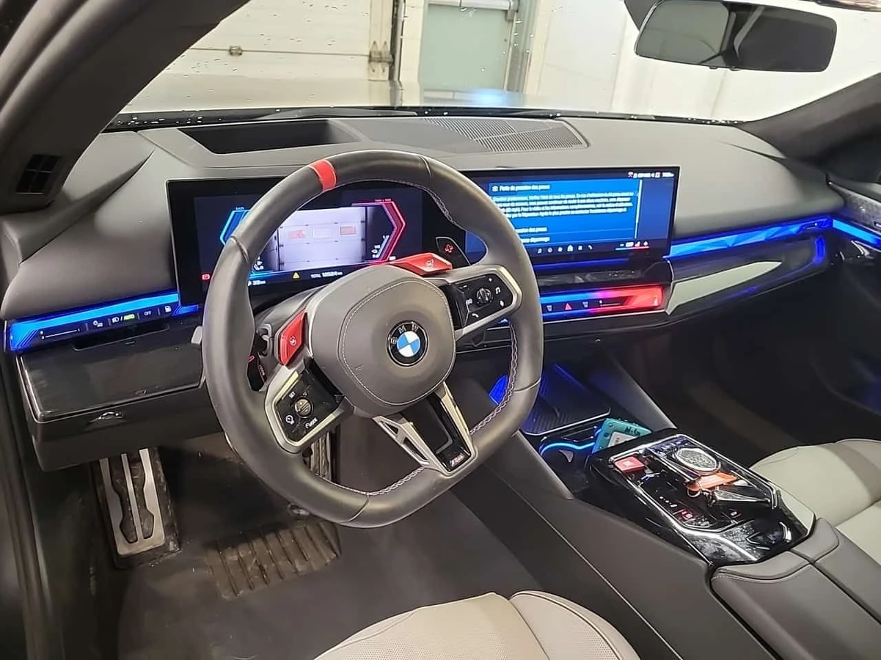 BMW M5 TOURING| B&W| SKY LOUNGE| HUD| 2 КЛЮЧА| , снимка 9 - Автомобили и джипове - 54428046