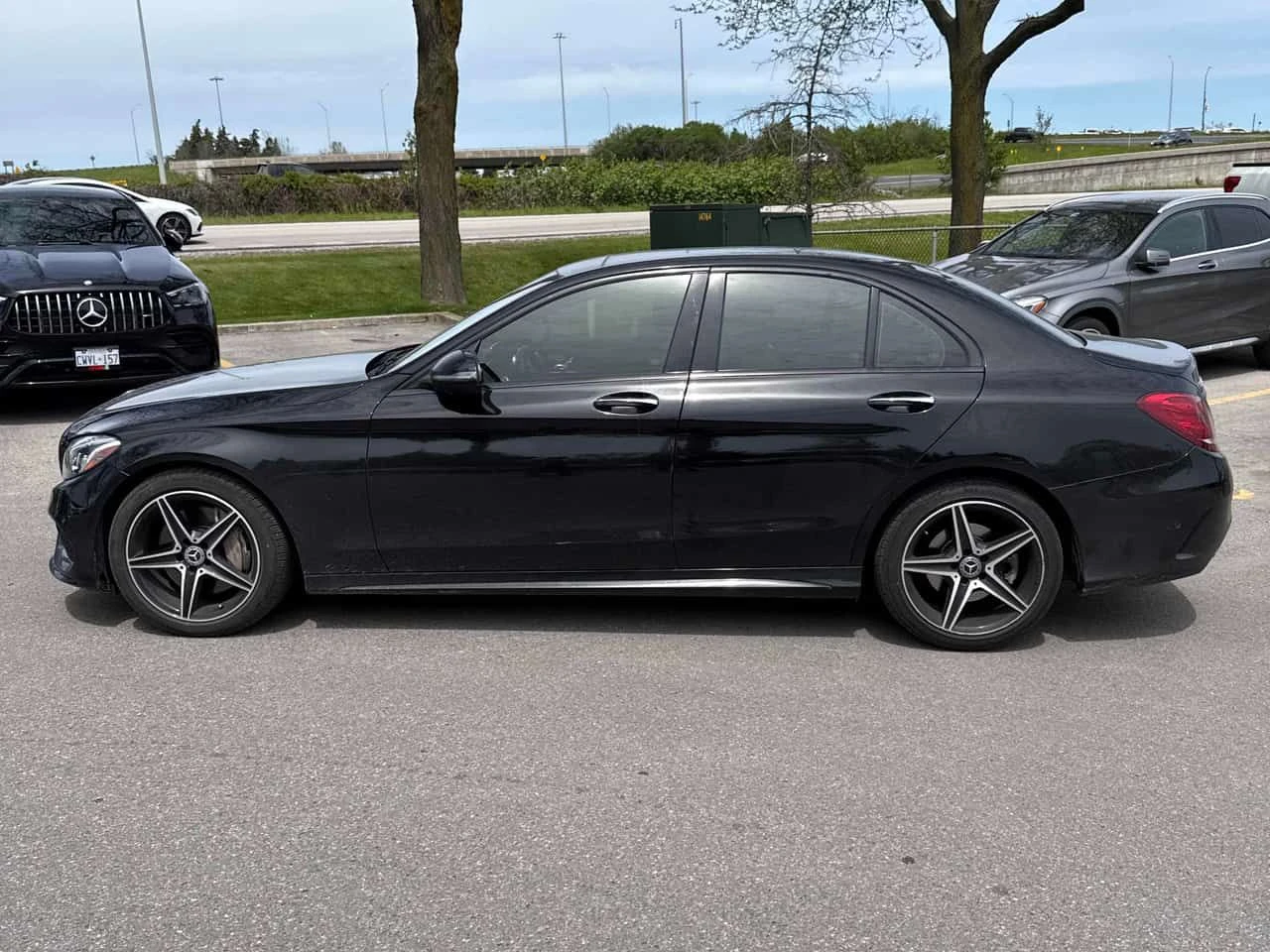 Mercedes-Benz C 300 4MATIC * BURMASTER* 360 КАМЕРА* ПАНОРАМА* , снимка 3 - Автомобили и джипове - 54646302