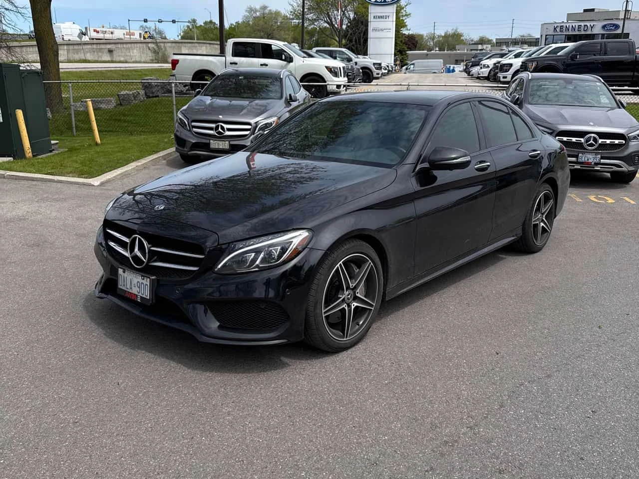 Mercedes-Benz C 300 4MATIC * BURMASTER* 360 КАМЕРА* ПАНОРАМА* 