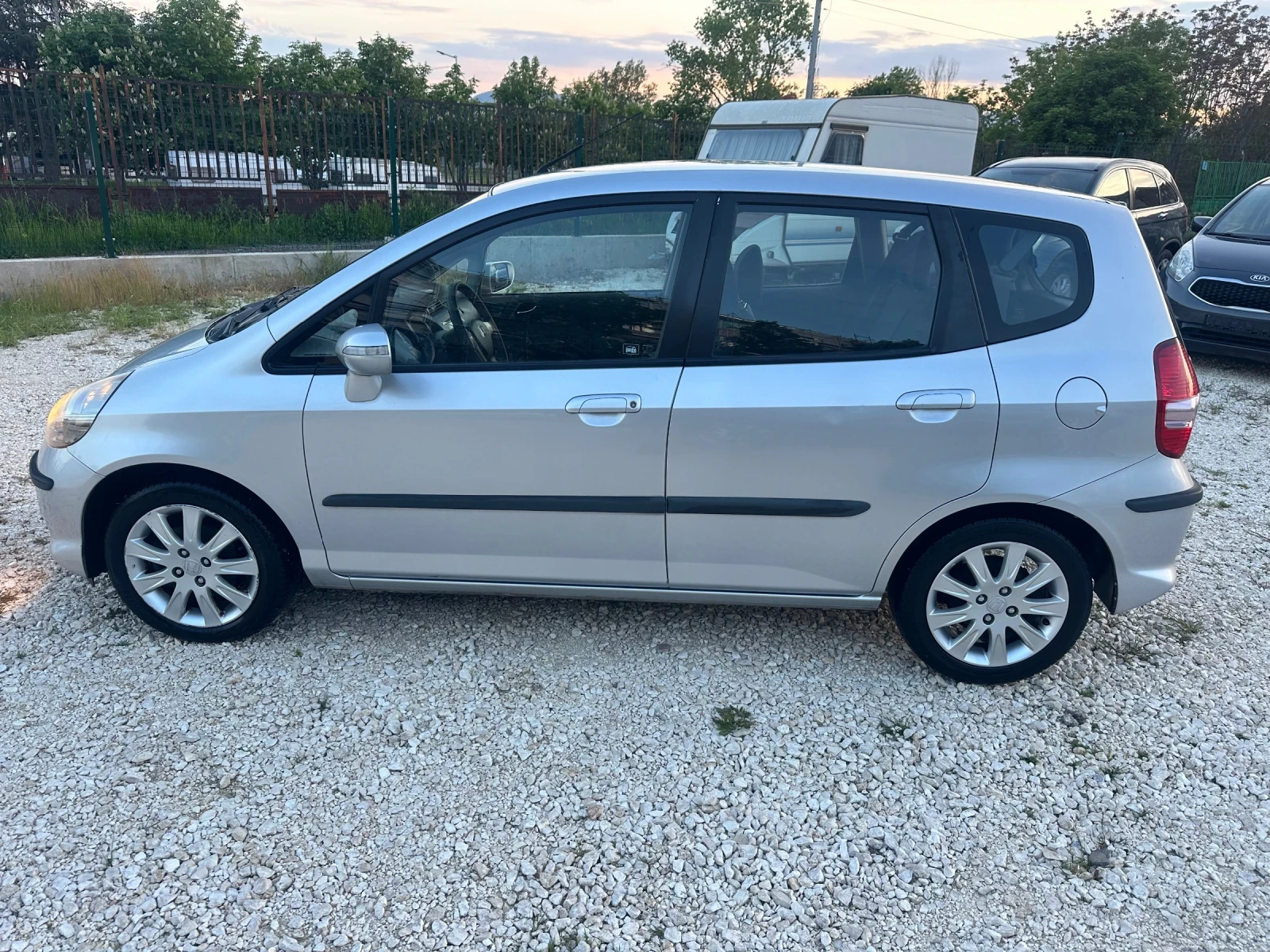 Honda Jazz 1.4//NEW FACE//2007G//YNIKAT//NOVA, снимка 2 - Автомобили и джипове - 54711728