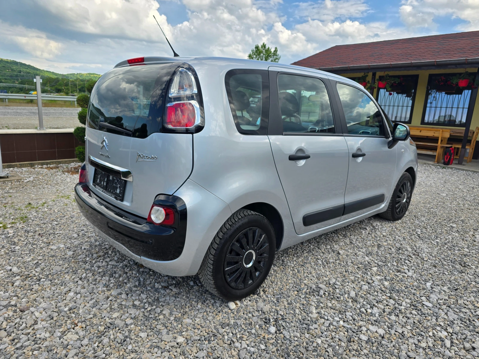 Citroen C3 Picasso 1.4 БЕНЗИН ! ! РЕАЛНИ КИЛОМЕТРИ, снимка 3 - Автомобили и джипове - 54866485