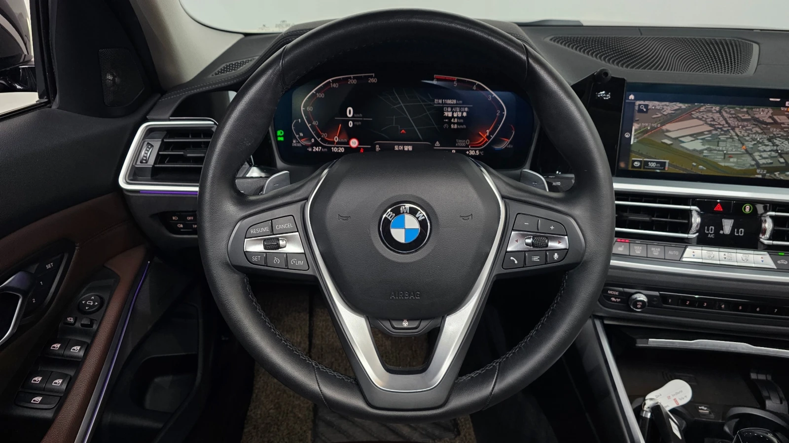 BMW 320 d Luxury, снимка 15 - Автомобили и джипове - 55477311