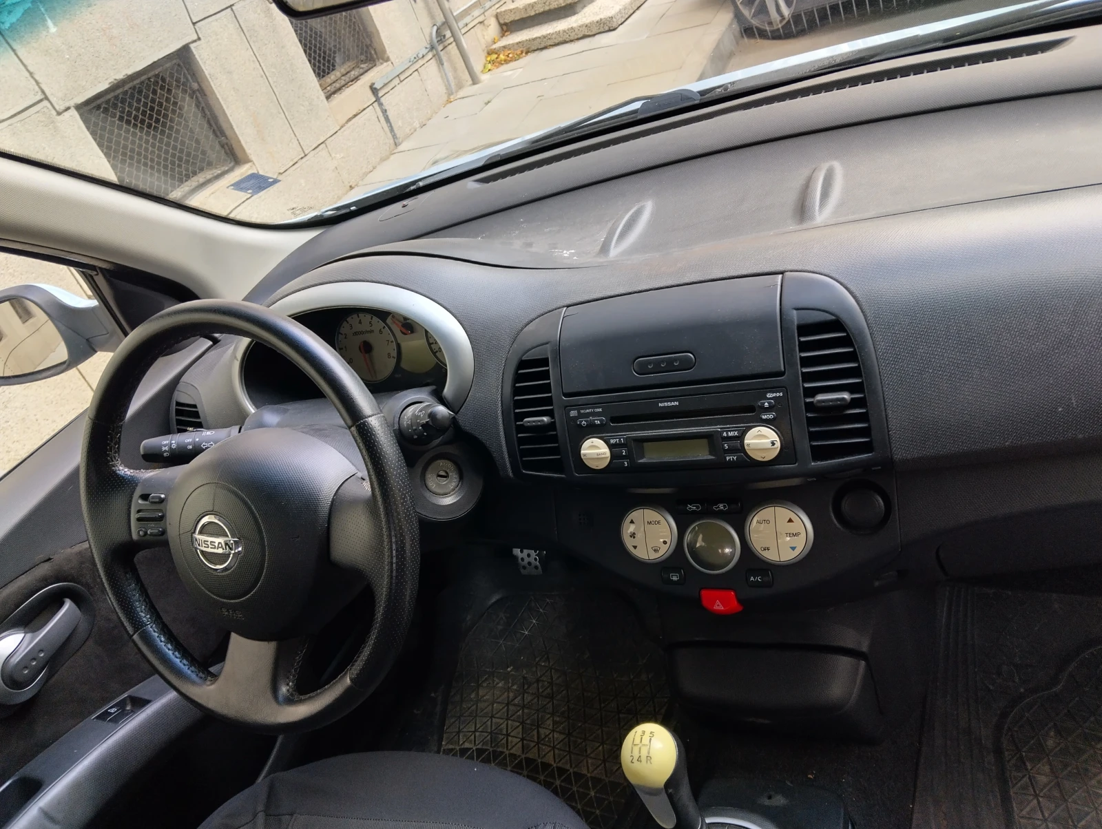 Nissan Micra, снимка 8 - Автомобили и джипове - 56210895