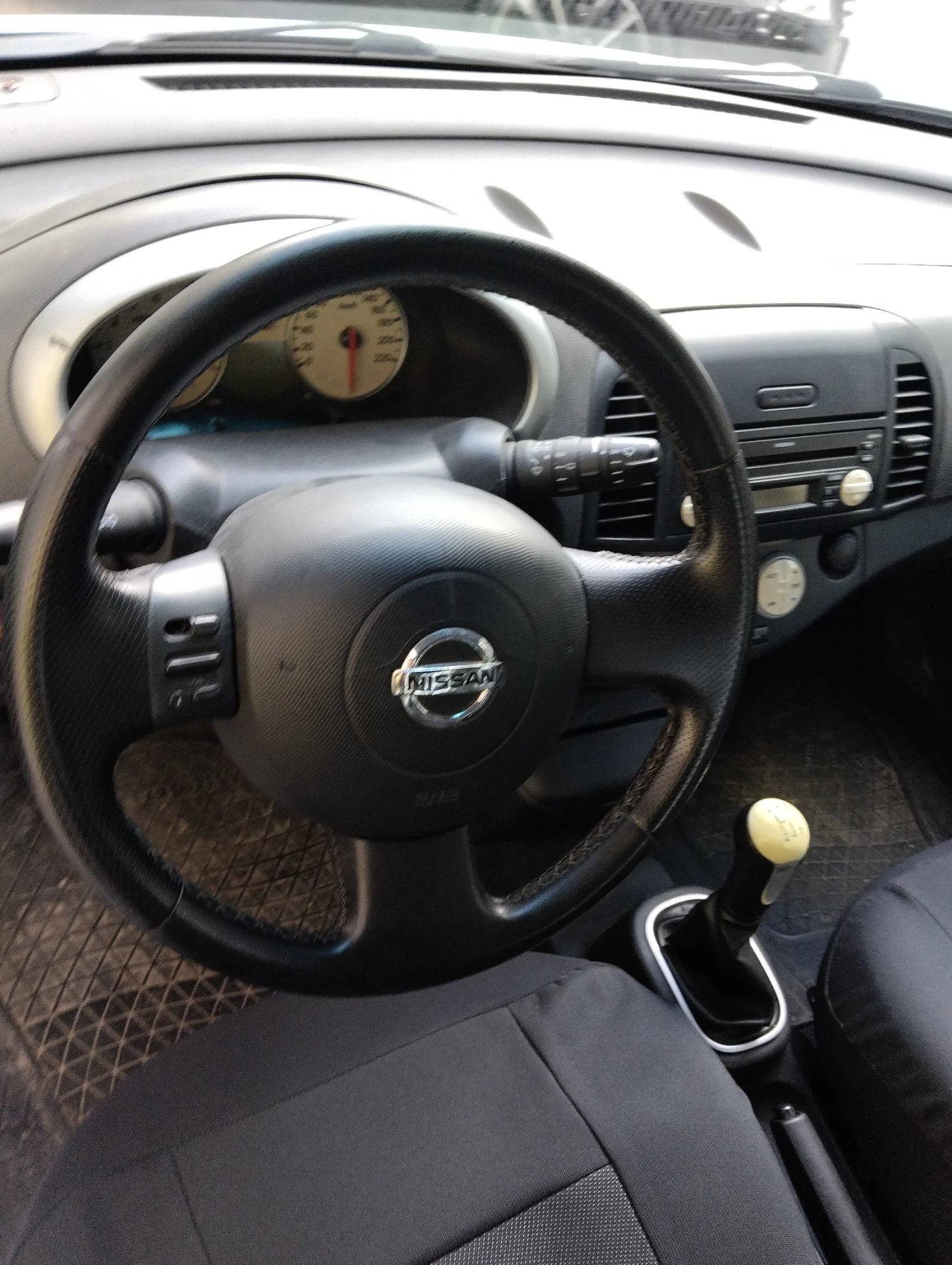Nissan Micra, снимка 9 - Автомобили и джипове - 56210895