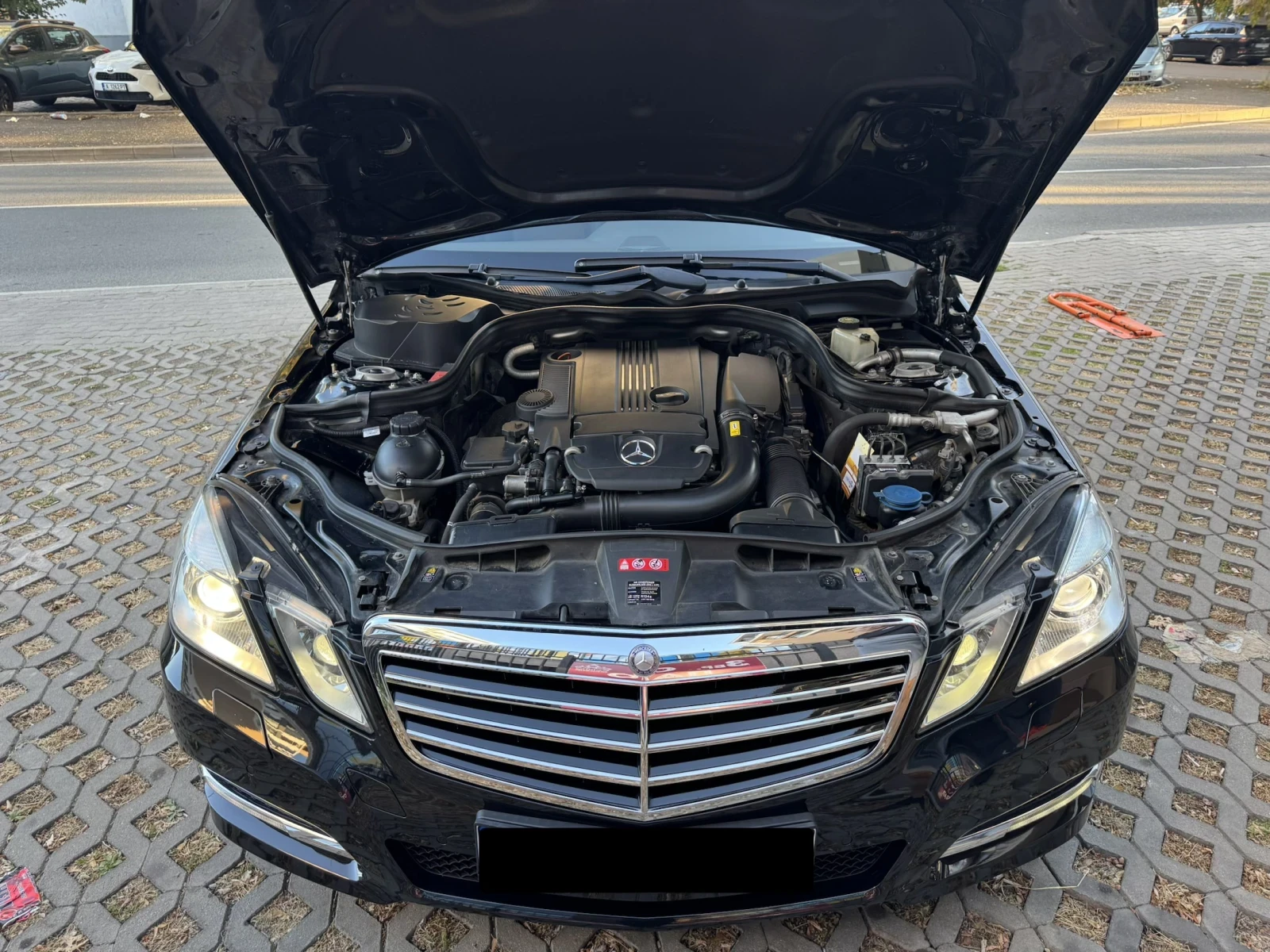 Mercedes-Benz E 200 E200 Бензин, снимка 10 - Автомобили и джипове - 56348693