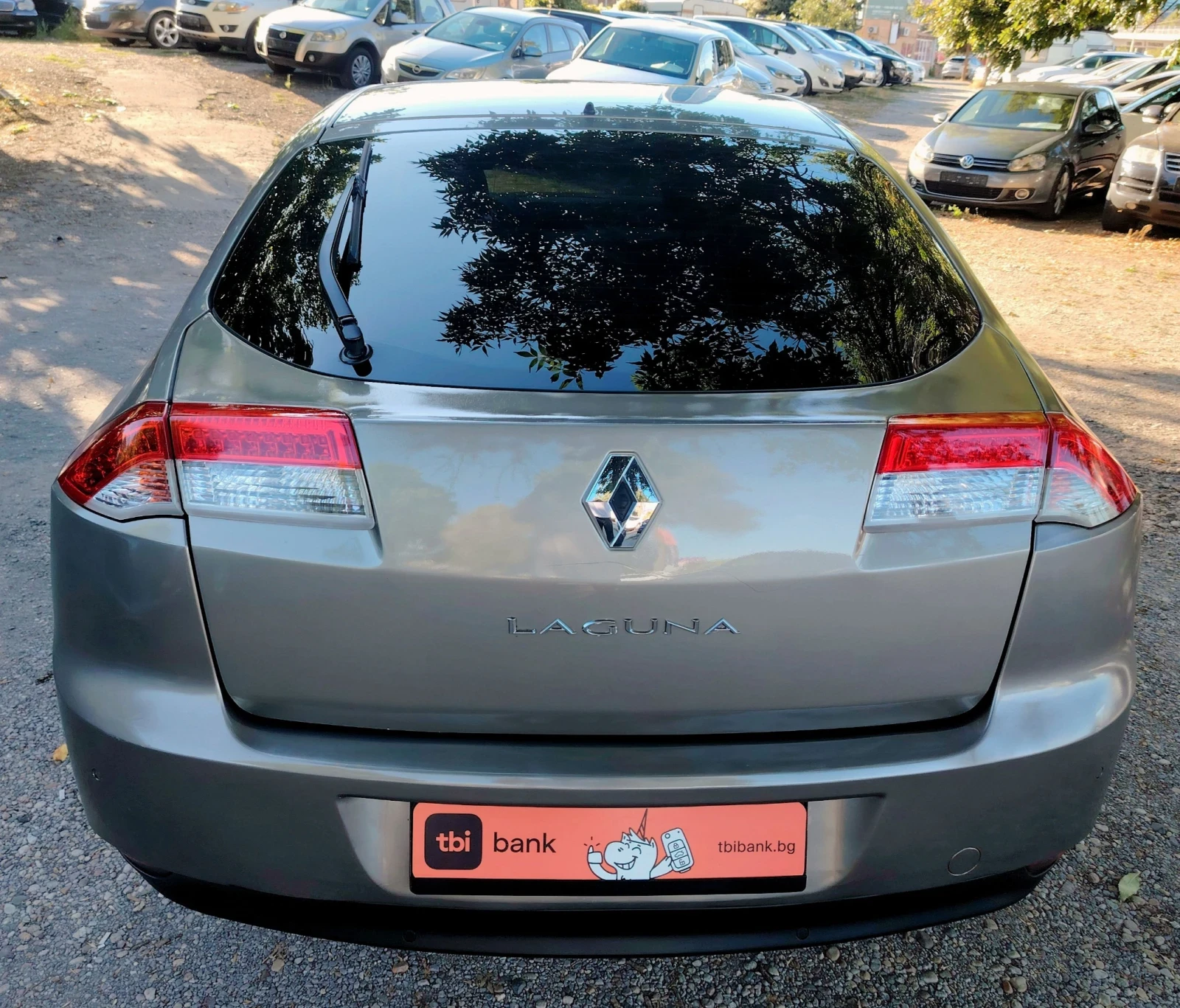 Renault Laguna 2.0DCI, снимка 8 - Автомобили и джипове - 56439159