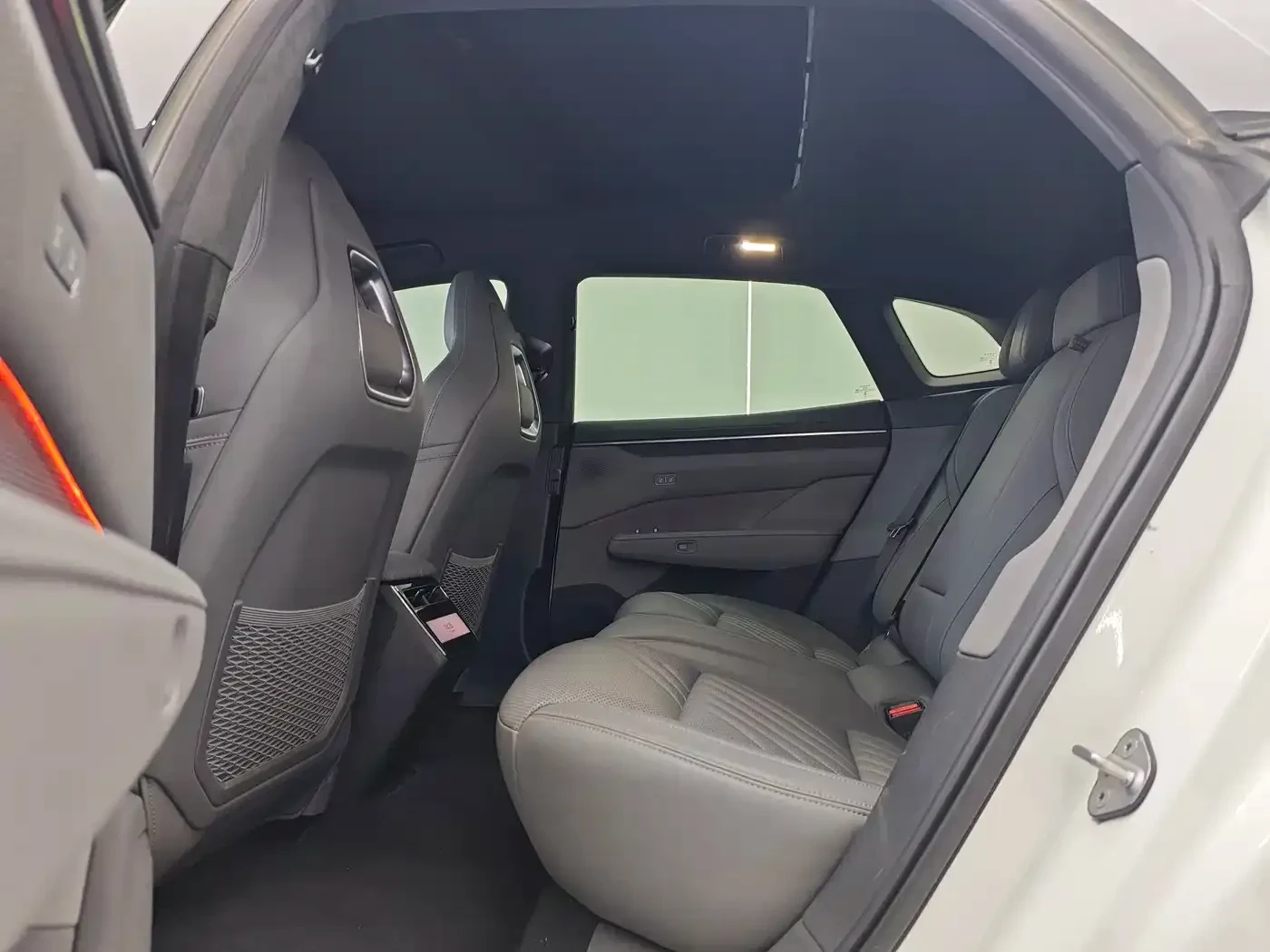 Zeekr 001 ME Edition AWD, снимка 8 - Автомобили и джипове - 56635318