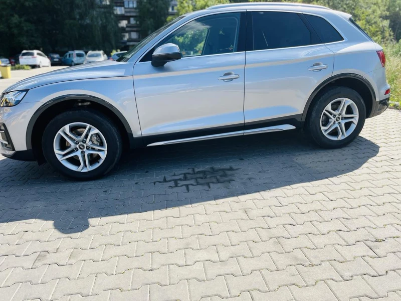 Audi Q5 40 TDI Quattro, Заводска Гаранция, Matrix Led, снимка 4 - Автомобили и джипове - 48311543